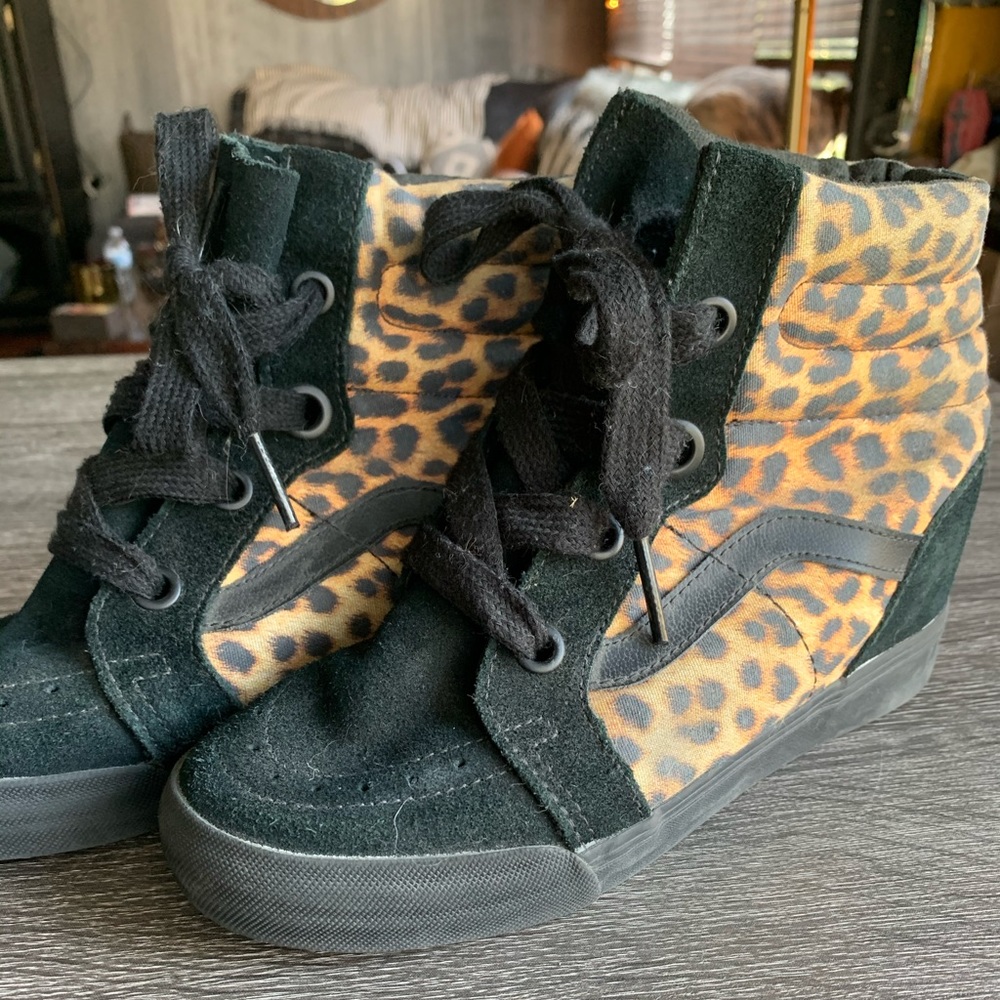 VANS  RARE heeled classic leopard print shoes